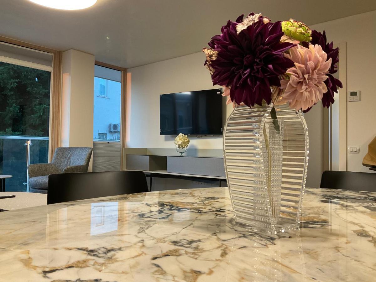Grand Apartment Sissi Триест Экстерьер фото